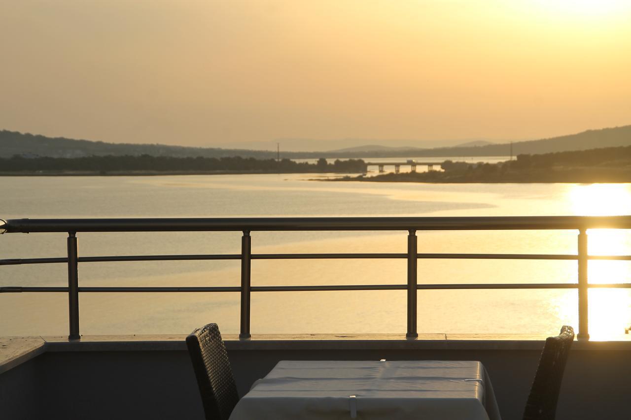 Senar Otel Ayvalı Eksteriør bilde